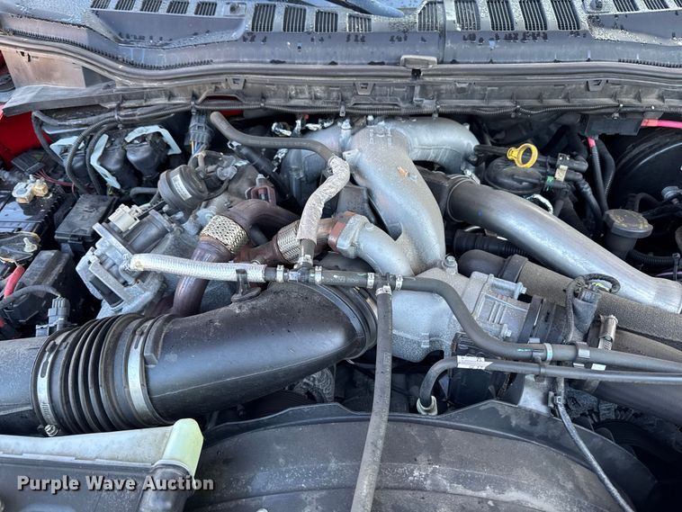 image for item EV4117 2022 Ford F350 Super Duty Crew Cab pickup truck