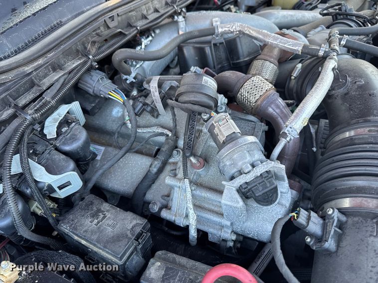 image for item EV4117 2022 Ford F350 Super Duty Crew Cab pickup truck