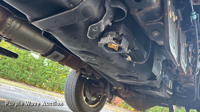 image for item EV4119 2022 Ford F-350 SuperCab pickup truck