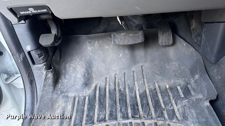 image for item EV4119 2022 Ford F-350 SuperCab pickup truck