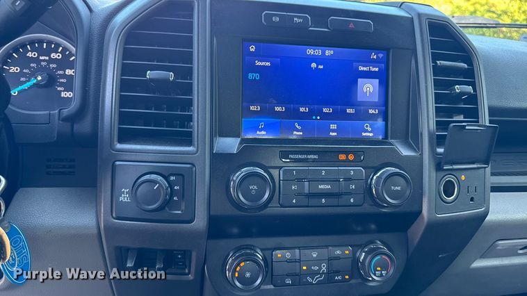 image for item EV4119 2022 Ford F-350 SuperCab pickup truck