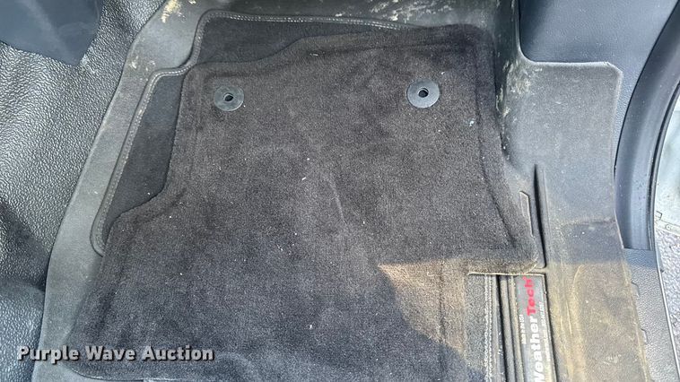 image for item EV4119 2022 Ford F-350 SuperCab pickup truck