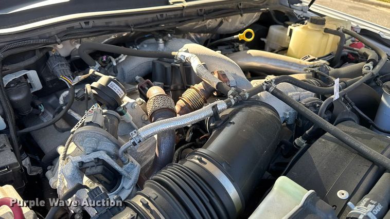 image for item EV4119 2022 Ford F-350 SuperCab pickup truck