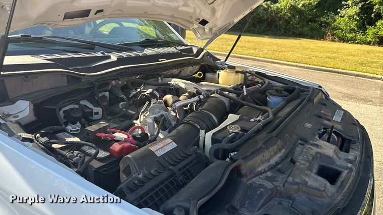 image for item EV4119 2022 Ford F-350 SuperCab pickup truck