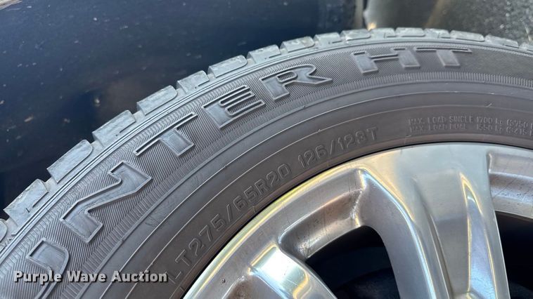 image for item EV4119 2022 Ford F-350 SuperCab pickup truck