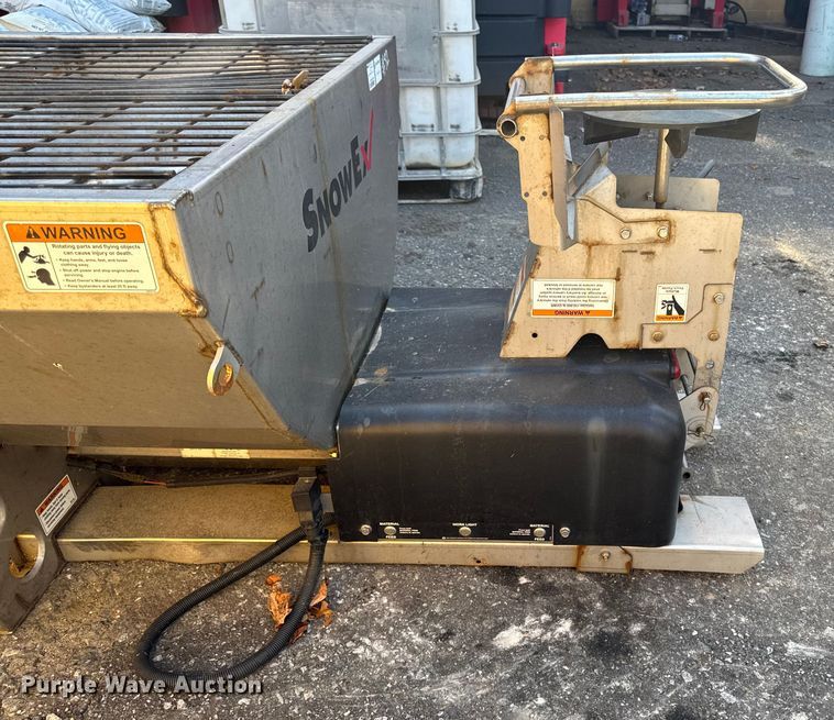 image for item EV4121 (2) SnowEx Helizz SS Hopper spreaders