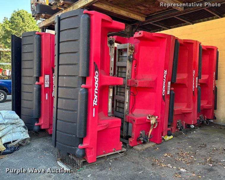 image for item EV4130 Western Tornado (4) Western Tornado spreaders