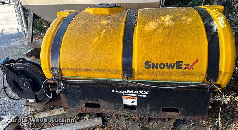 image for item EV4133 Snow Ex LiquiMAXX hook lift spray bed