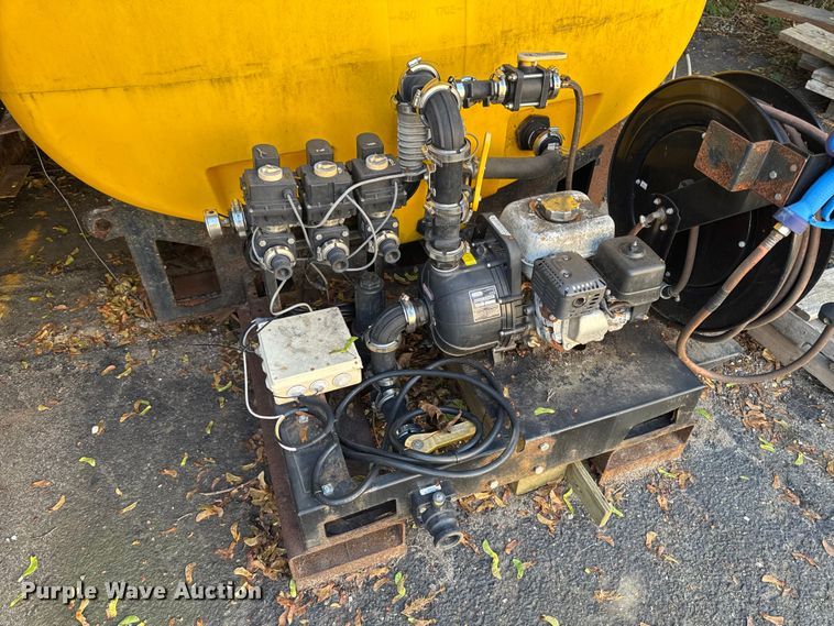 image for item EV4133 Snow Ex LiquiMAXX hook lift spray bed