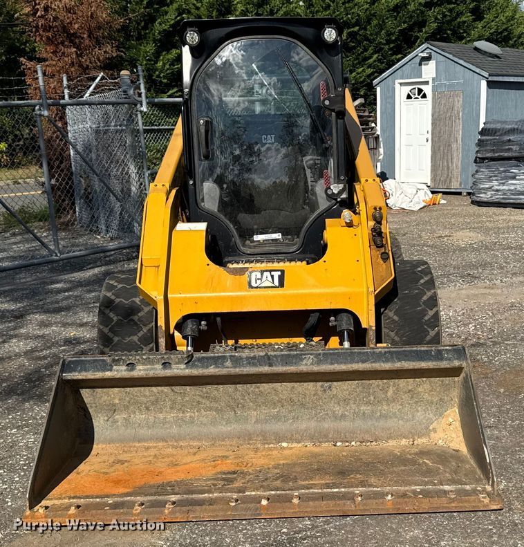 MINI CARGADOR SOBRE RUEDAS 2019 CATERPILLAR 262D