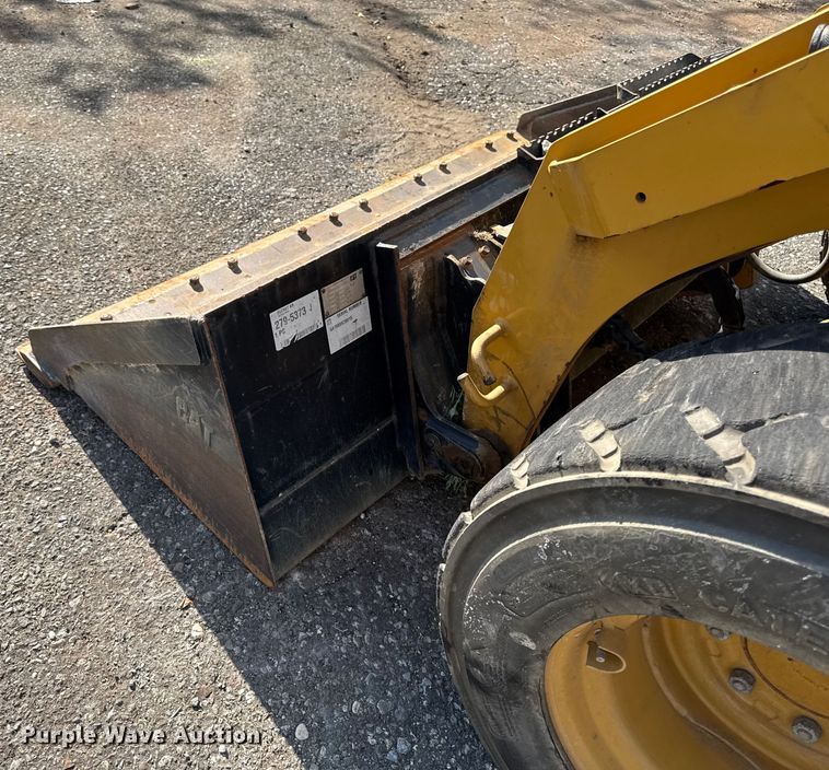 image for item EV4135 2019 Caterpillar 262D skid steer loader
