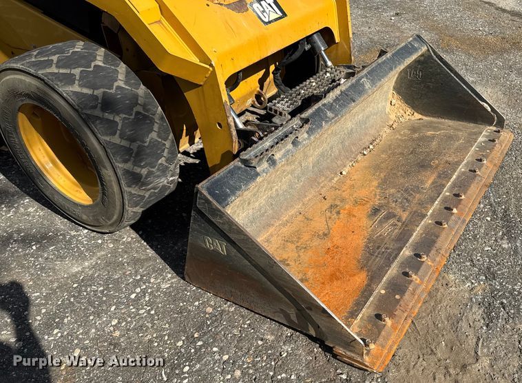 image for item EV4135 2019 Caterpillar 262D skid steer loader