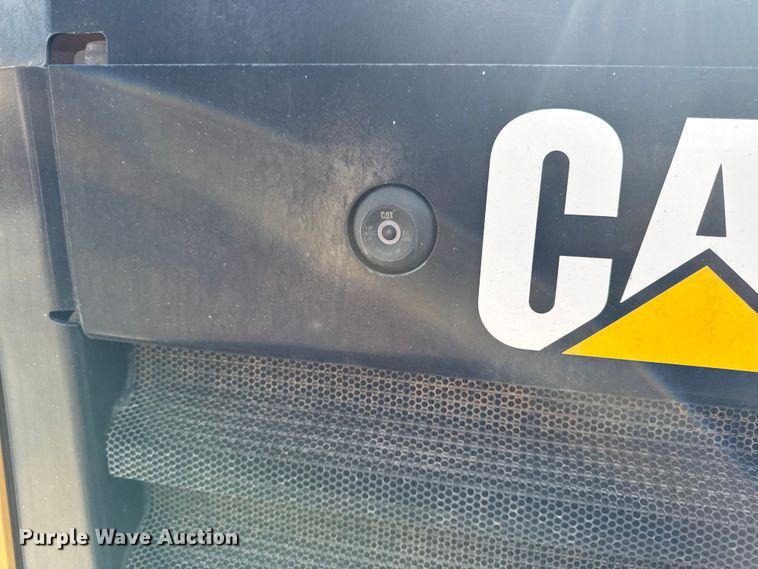 image for item EV4135 2019 Caterpillar 262D skid steer loader