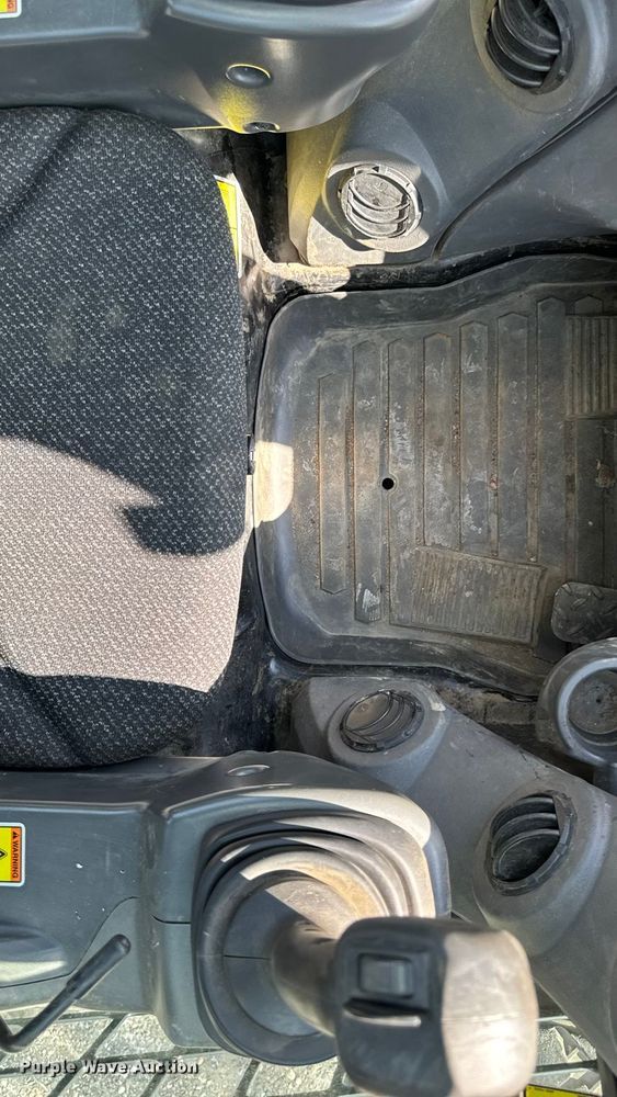 image for item EV4135 2019 Caterpillar 262D skid steer loader