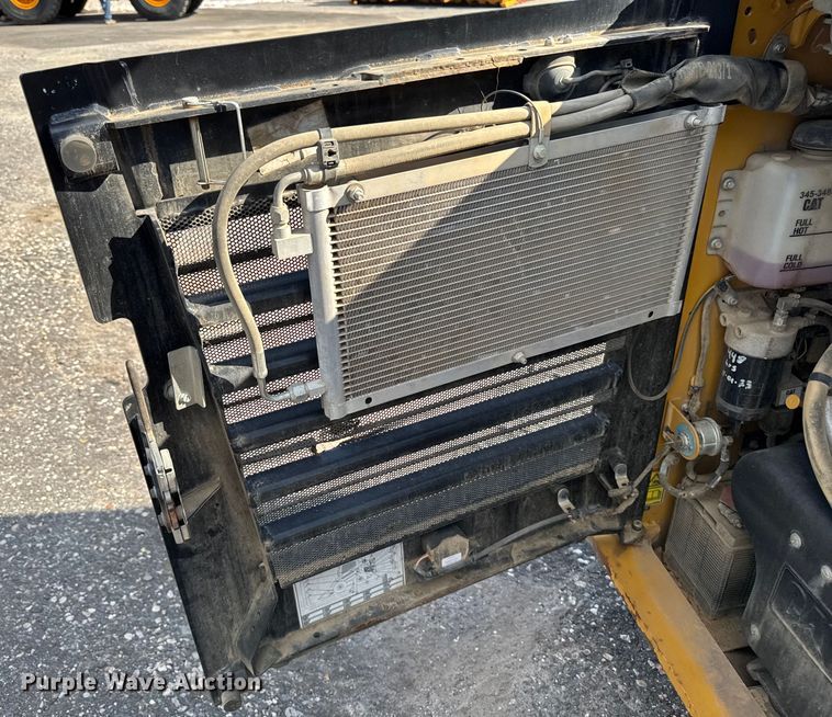 image for item EV4135 2019 Caterpillar 262D skid steer loader