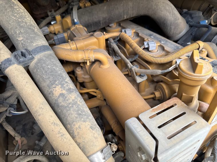 image for item EV4135 2019 Caterpillar 262D skid steer loader