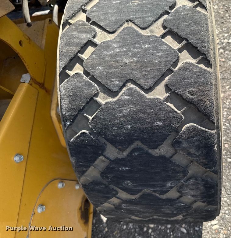 image for item EV4135 2019 Caterpillar 262D skid steer loader