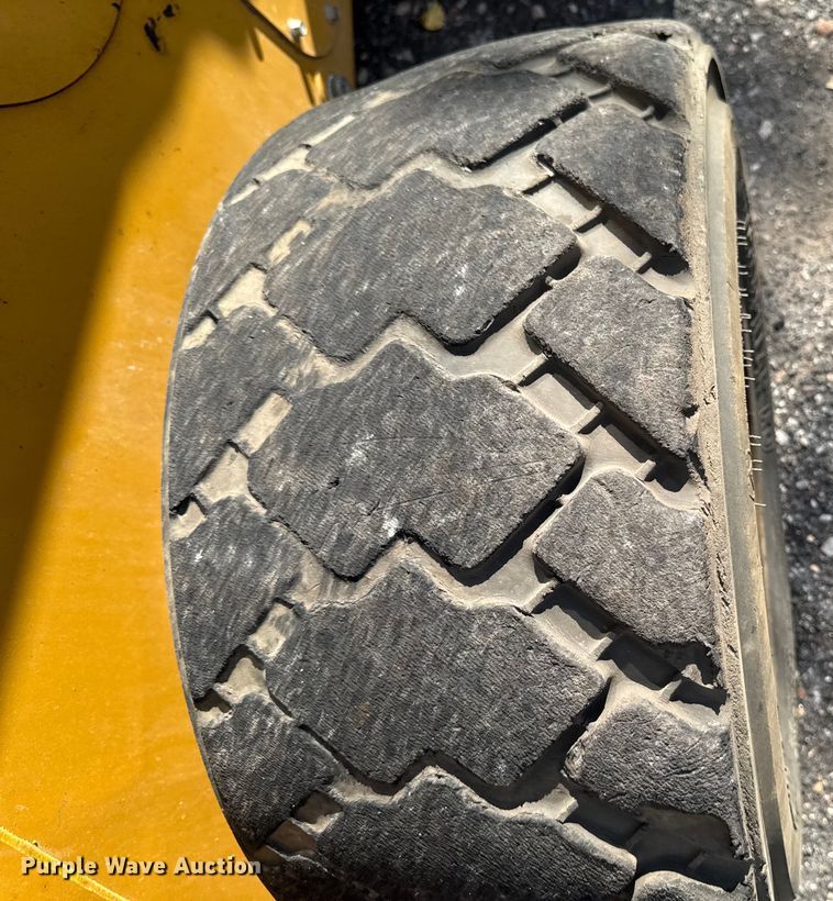 image for item EV4135 2019 Caterpillar 262D skid steer loader