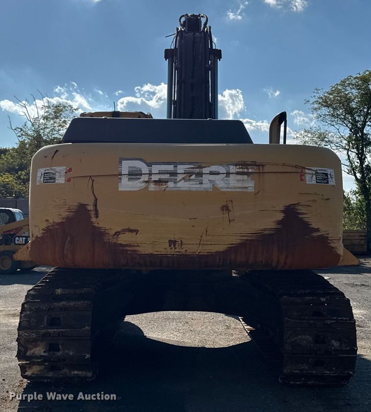 image for item EV4136 2007 John Deere 350D LC excavator