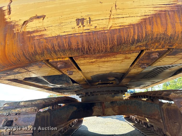 image for item EV4136 2007 John Deere 350D LC excavator