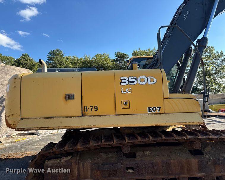 image for item EV4136 2007 John Deere 350D LC excavator