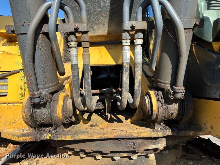 image for item EV4136 2007 John Deere 350D LC excavator