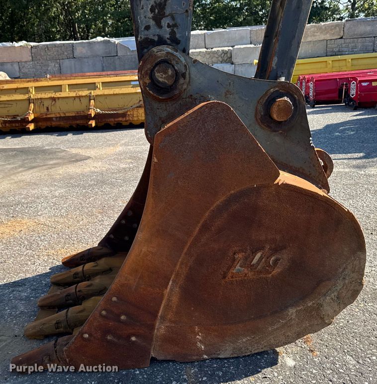 image for item EV4136 2007 John Deere 350D LC excavator