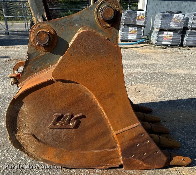 image for item EV4136 2007 John Deere 350D LC excavator