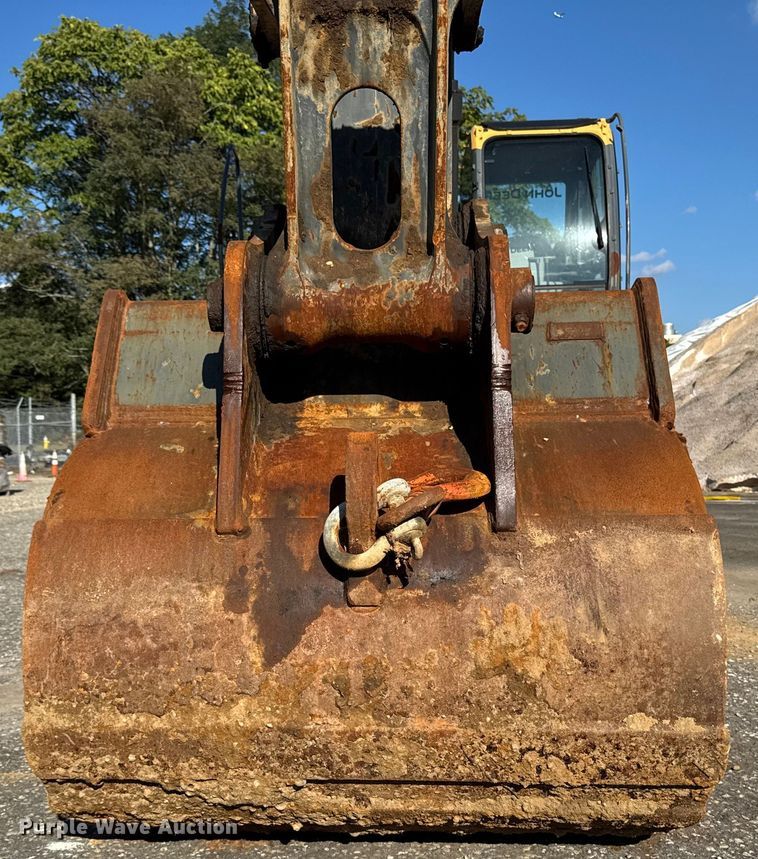 image for item EV4136 2007 John Deere 350D LC excavator