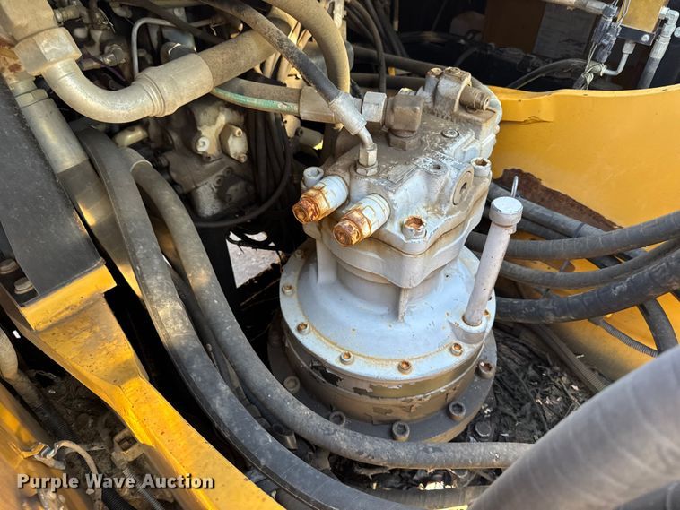 image for item EV4136 2007 John Deere 350D LC excavator