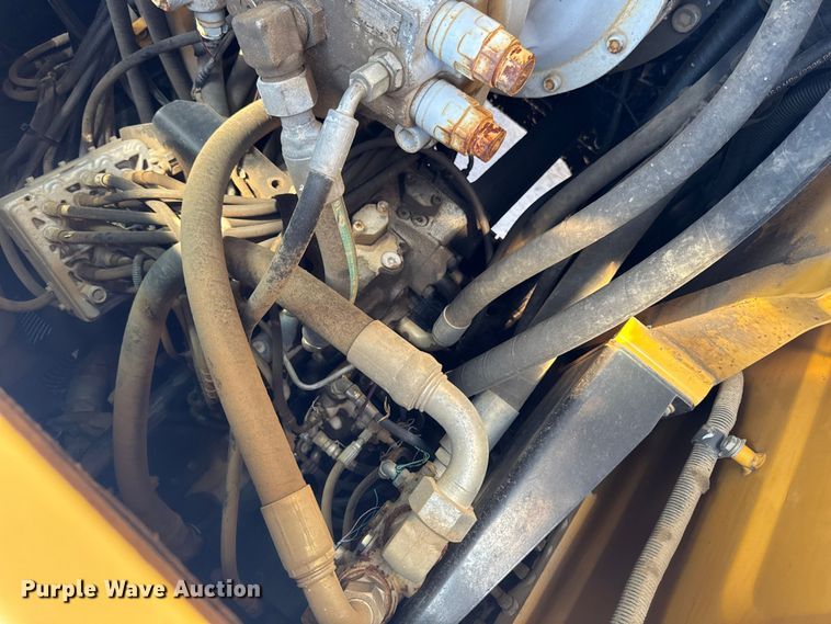 image for item EV4136 2007 John Deere 350D LC excavator