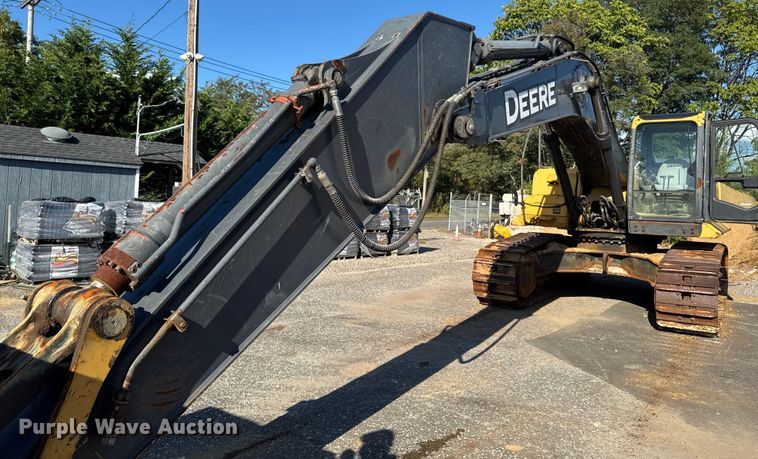 image for item EV4136 2007 John Deere 350D LC excavator