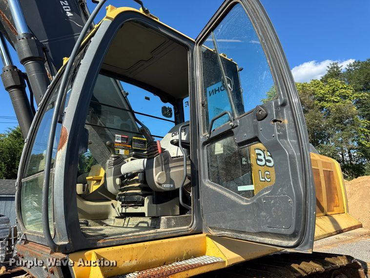 image for item EV4136 2007 John Deere 350D LC excavator