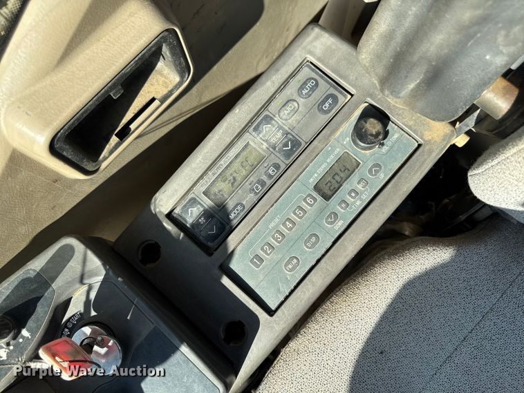 image for item EV4136 2007 John Deere 350D LC excavator