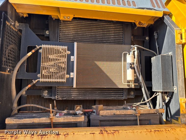 image for item EV4136 2007 John Deere 350D LC excavator