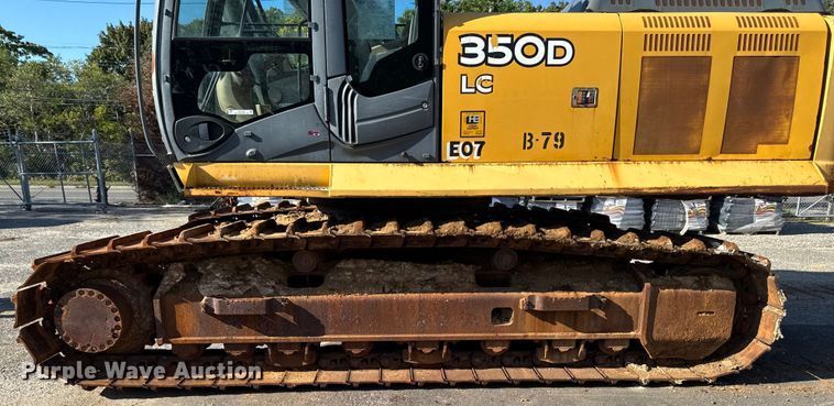 image for item EV4136 2007 John Deere 350D LC excavator