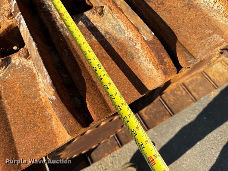 image for item EV4136 2007 John Deere 350D LC excavator