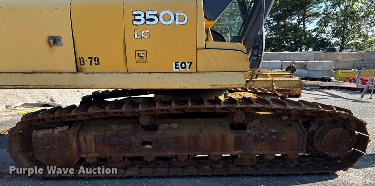 image for item EV4136 2007 John Deere 350D LC excavator