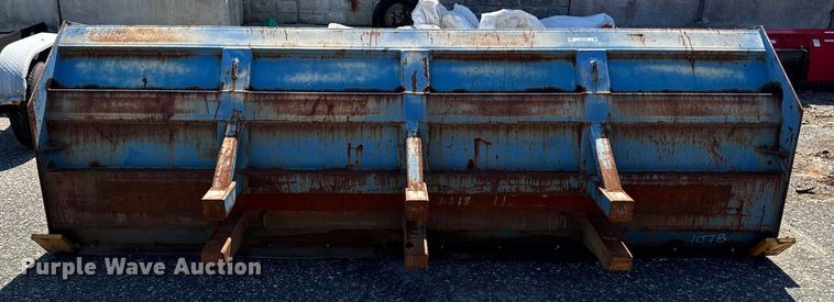 image for item EV4148 Wheel loader snow pusher