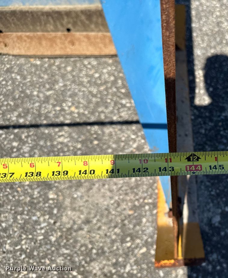 image for item EV4148 Wheel loader snow pusher