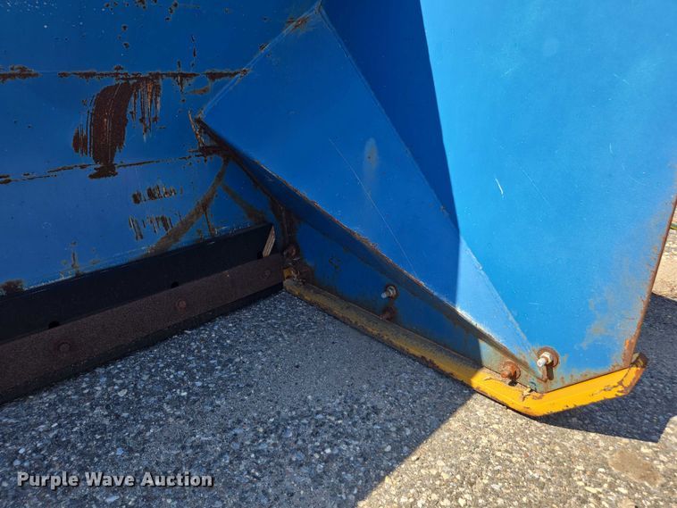 image for item EV4157 Wheel loader snow pusher