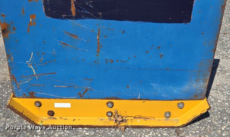 image for item EV4157 Wheel loader snow pusher