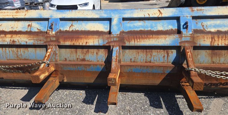 image for item EV4157 Wheel loader snow pusher