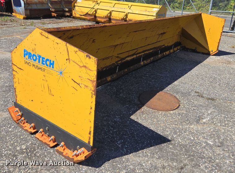 image for item EV4158 ProTech wheel loader snow pusher