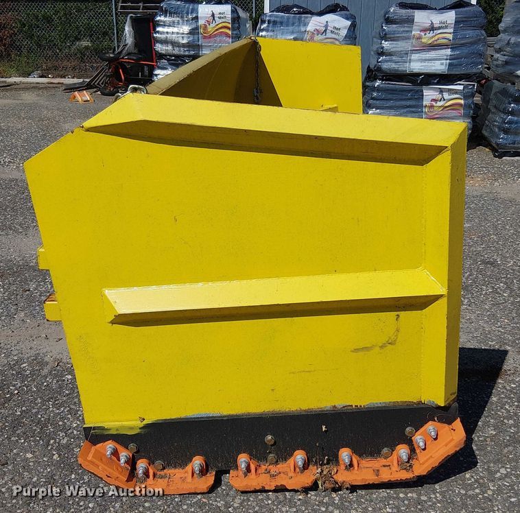 image for item EV4161 Wheel loader snow pusher