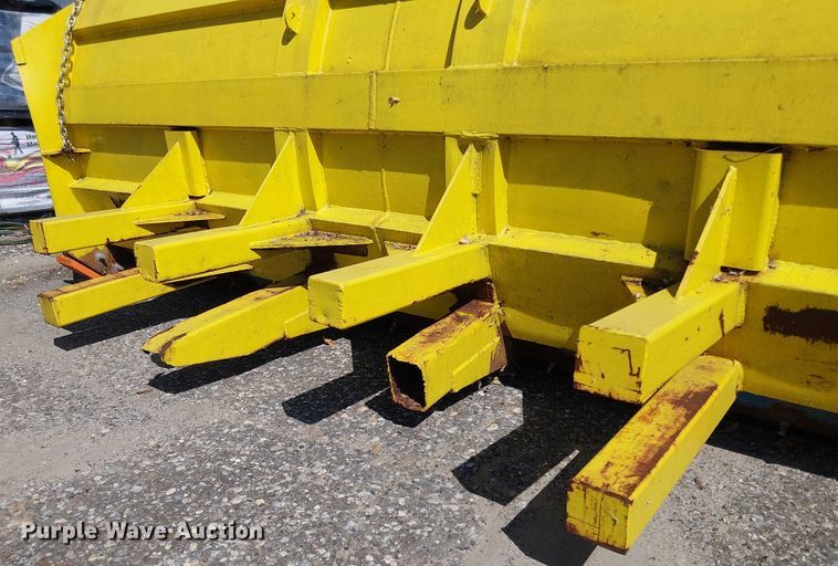 image for item EV4161 Wheel loader snow pusher