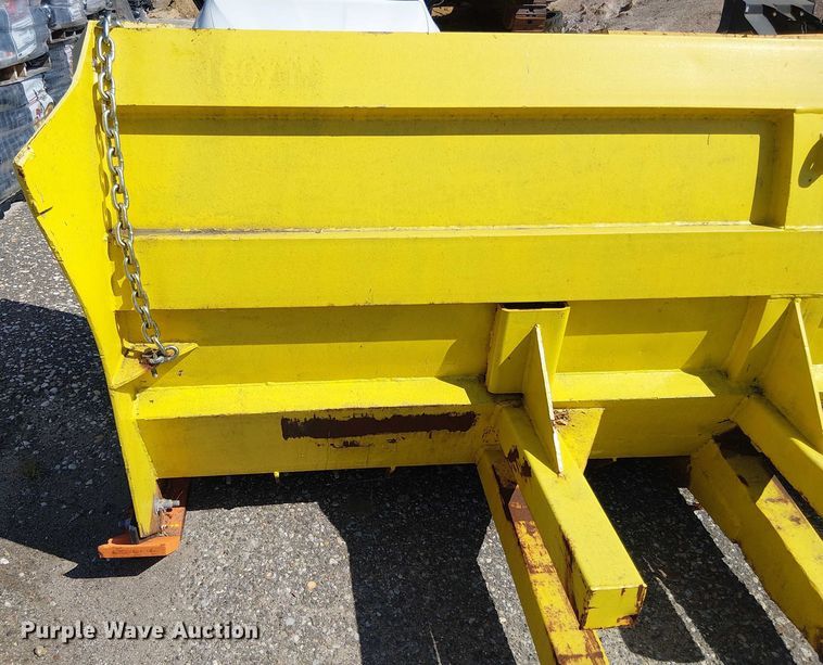 image for item EV4161 Wheel loader snow pusher