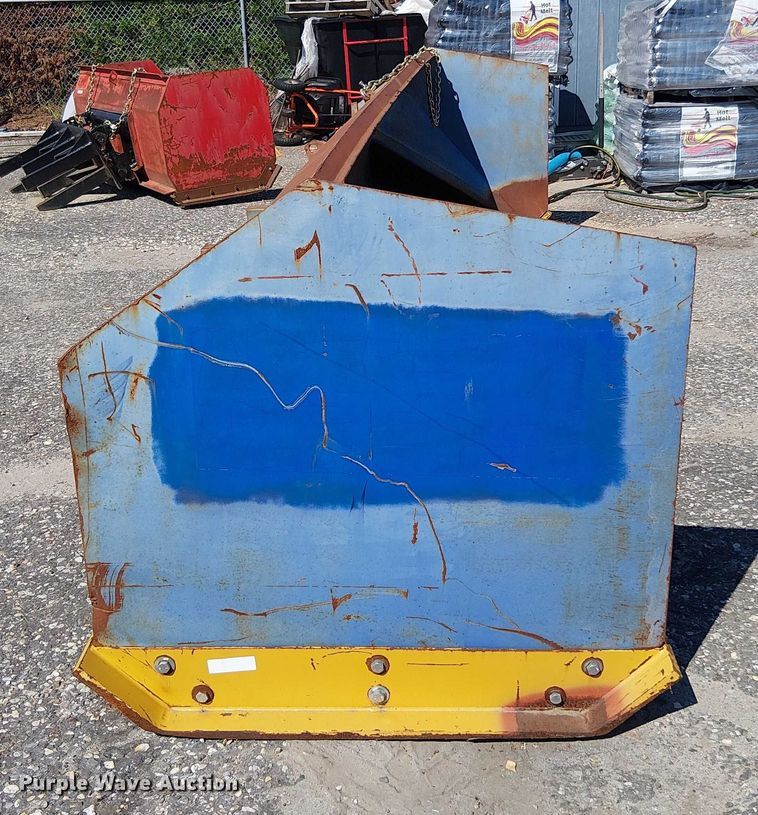 image for item EV4327 ProTech Wheel loader snow pusher