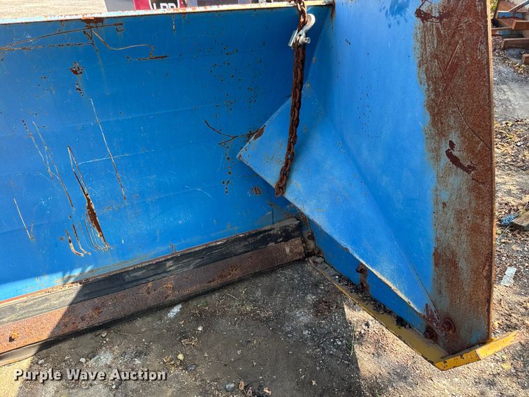 image for item EV4336 Wheel loader snow pusher