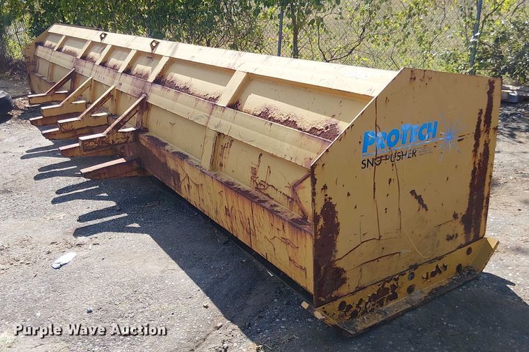 image for item EV4338 Protech wheel loader snow pusher